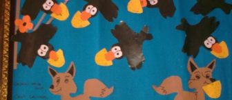 karga ağaç dalında peyniri de ağzında:):)