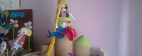 rapunzel hikayesi sahnesi