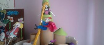 rapunzel hikayesi sahnesi