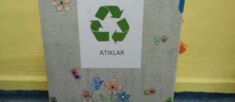 Geri dönüşüm kutuları  bence çok güseller:)