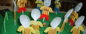 plastik kaşıktan futbolcular