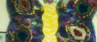 çöp poşetinden kocaman kelebek:)