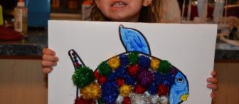 Simli Ponponlarla Balık