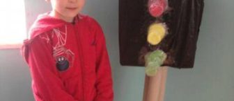 Bir trafik lambası da bizden:D