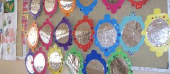 Söyletmen beni aynalar:))—bağa gel bostana gel:)