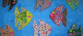 Beyaz köpüklerden renkli balıklar:-)