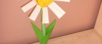 Plastik bardaktan papatya