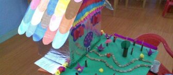 Şirin kelebeklerimle yaptığımız evimizzz  :)))