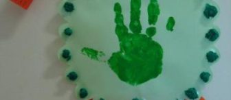 El Baskısı ile Saksıda Çİçek