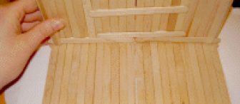 Dondurma çubuklu kuş yuvası