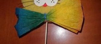 Okul öncesinde sanat etkinlikleri ile süngerden sevimli kedi faaliyeti