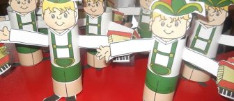 Alman çocuk kuklalarımız :)