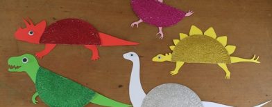 Işıltılı kağıt tabak dinozorlar :)