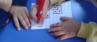 Basit ve eğlenceli eğitici matematik  dikkat oyunu