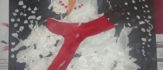 Minik Eller Kardan Adam Yapıyor :)