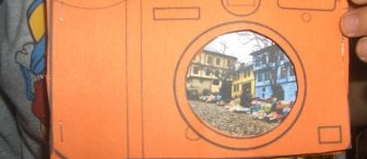 Turist olduk..! Fotoğraf makinelerimizle…