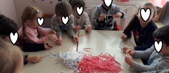 Pipetten kulak çubuğu geçirme “ince motor becerisi”