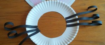 Çemberden tavşan maskeler yapalım :)